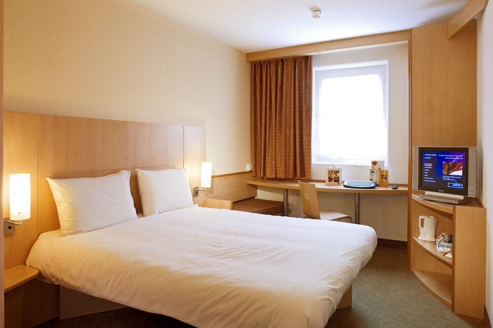 Ibis London Thurrock M25 Grays Bagian luar foto