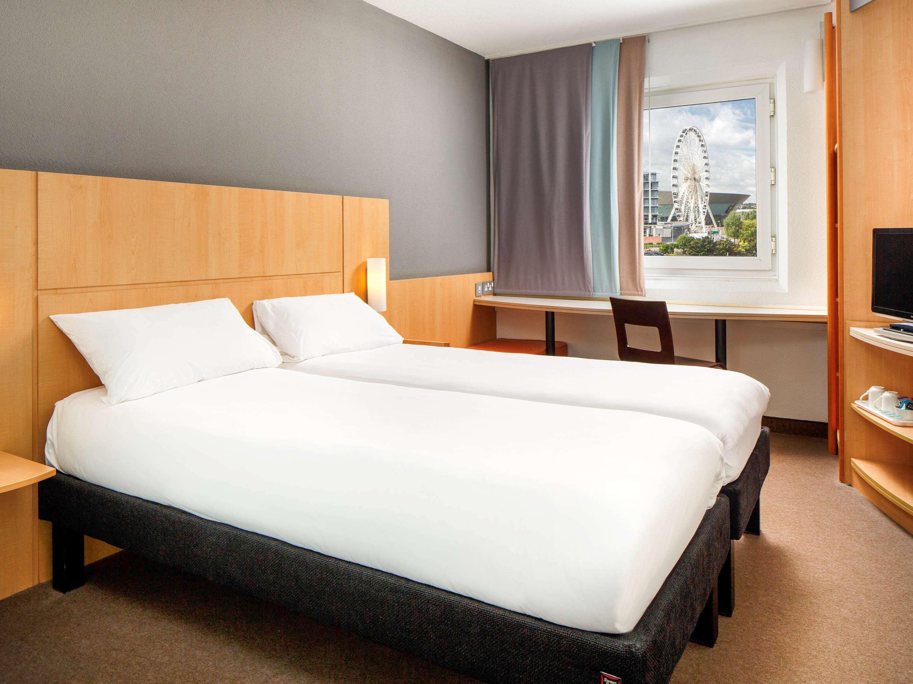 Ibis London Thurrock M25 Grays Bagian luar foto